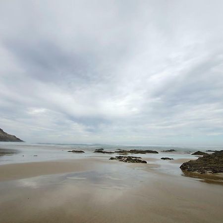 Herolds Bay Accommodation - Hiers Ons Weer Downstairs 외부 사진