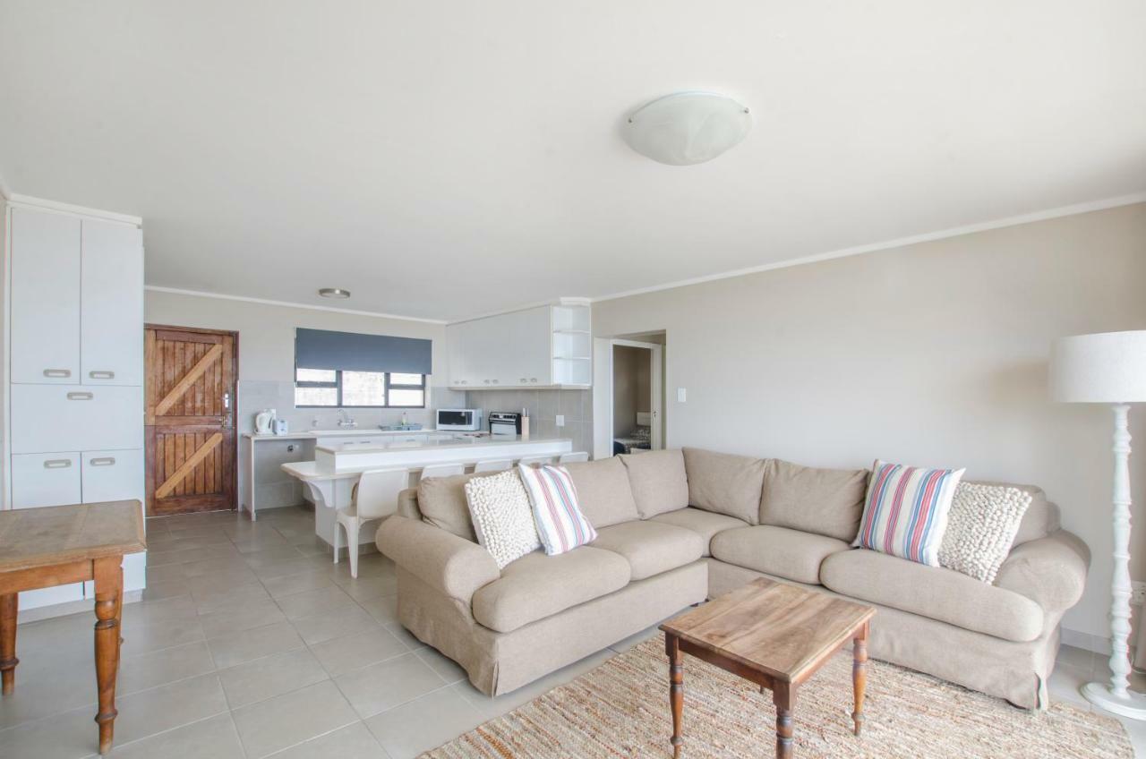 Herolds Bay Accommodation - Hiers Ons Weer Downstairs 외부 사진